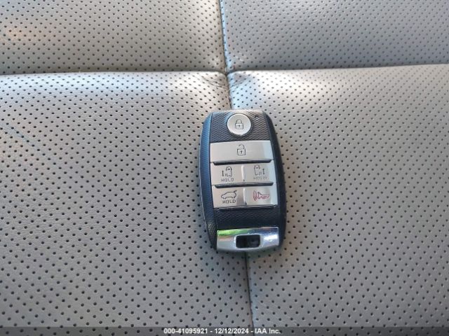 KNDMC5C1XH6343255 KIA SEDONA EX