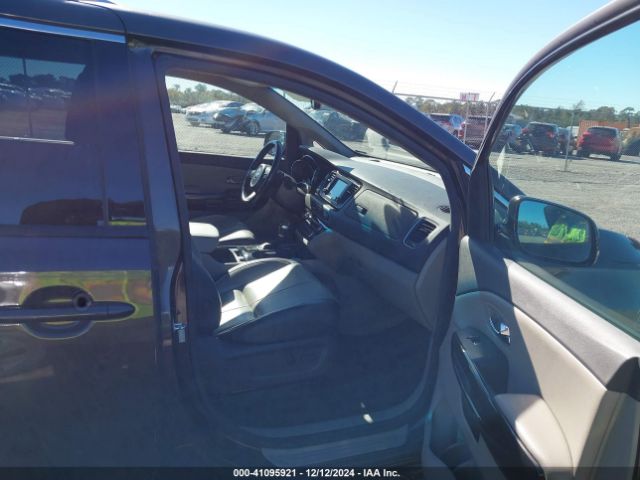 KNDMC5C1XH6343255 KIA SEDONA EX