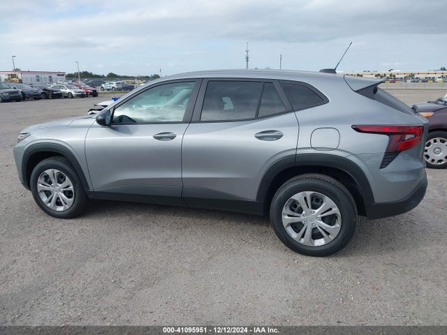 Chevrolet Trax Fwd Ls 2025 KL77LFEP8SC106368 Image 14