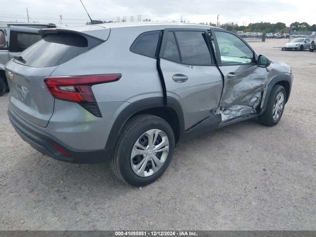 Chevrolet Trax Fwd Ls 2025 KL77LFEP8SC106368 Image 4