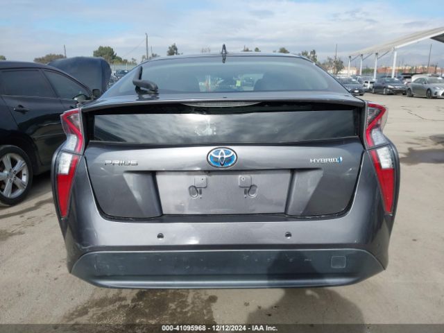 JTDKARFU1J3553275 Toyota Prius Three