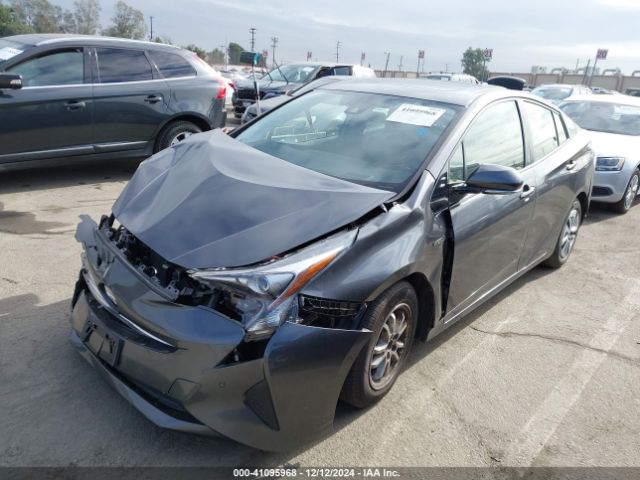 JTDKARFU1J3553275 Toyota Prius Three