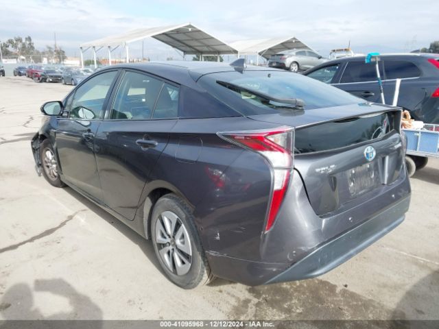 JTDKARFU1J3553275 Toyota Prius Three