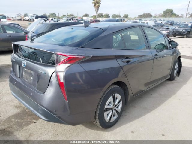 JTDKARFU1J3553275 Toyota Prius Three
