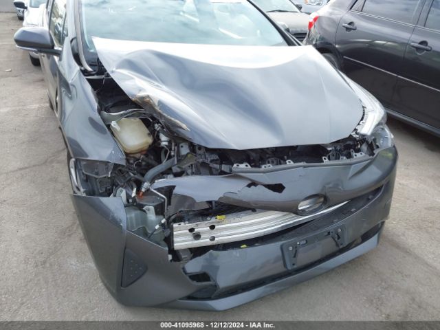JTDKARFU1J3553275 Toyota Prius Three