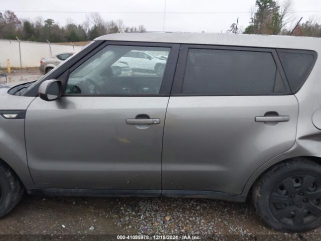 KNDJN2A24E7035737 KIA Soul