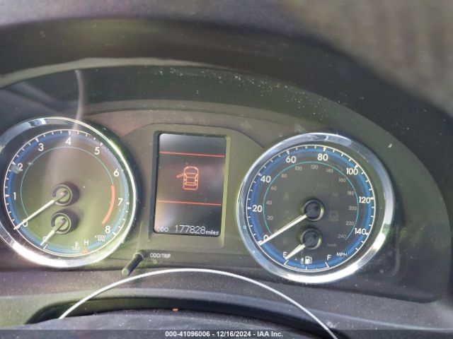 2T1BURHE0HC927597 Toyota COROLLA LE