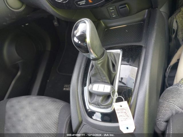 JN1BJ1CP1HW026557 Nissan Rogue Sport Sv