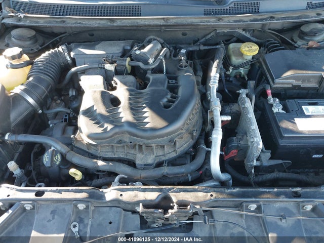 Chrysler 200 Limited 2015 1C3CCCAG6FN759446 Image 10