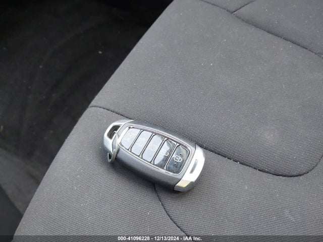 KMHLM4AG3PU455816 Hyundai ELANTRA SEL