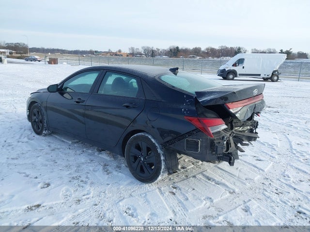 KMHLM4AG3PU455816 Hyundai ELANTRA SEL