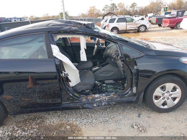 3KPFK4A72JE246449 KIA FORTE LX