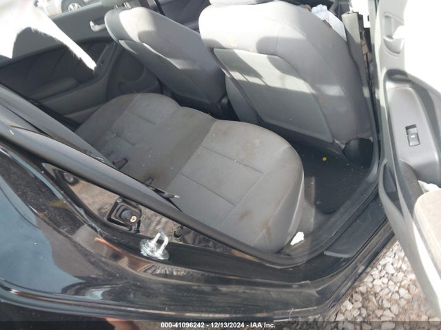 3KPFK4A72JE246449 KIA FORTE LX