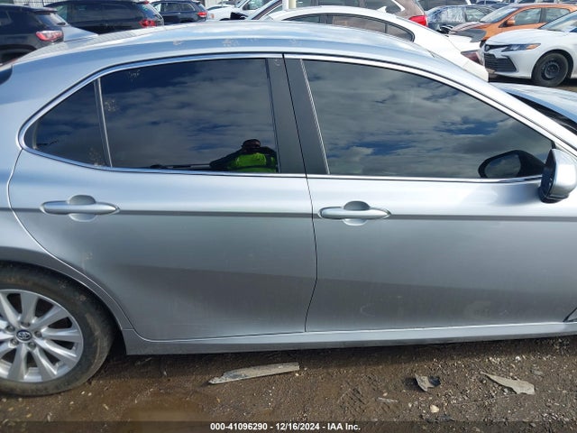 4T1B11HK5KU828408 Toyota CAMRY LE