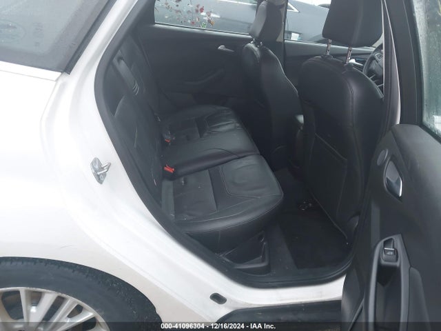 Ford Focus Titanium 2015 1FADP3N28FL357898 Image 8