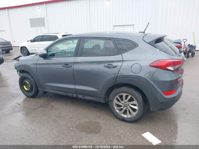 KM8J23A46HU576239 Hyundai TUCSON SE