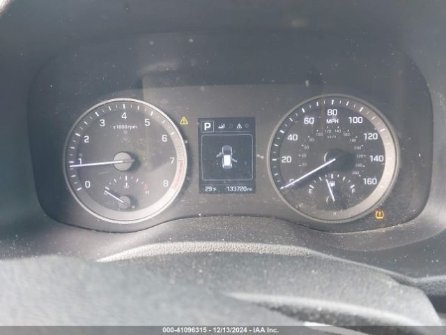 KM8J23A46HU576239 Hyundai TUCSON SE