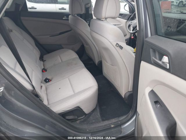 KM8J23A46HU576239 Hyundai TUCSON SE