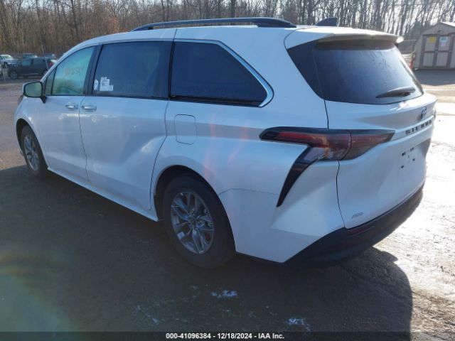 5TDJSKFC2RS134868 Toyota SIENNA XLE