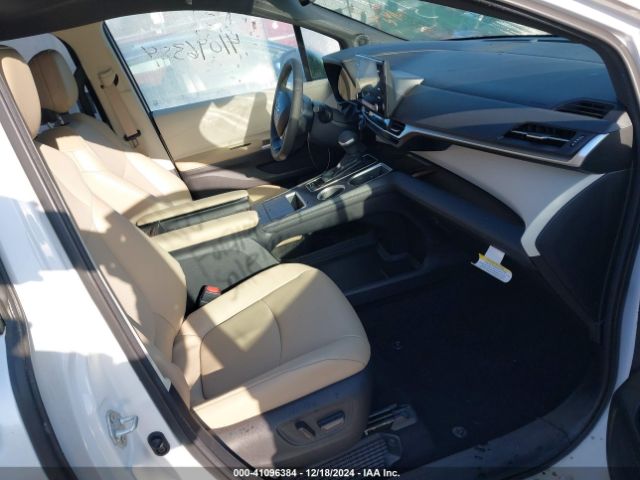 5TDJSKFC2RS134868 Toyota SIENNA XLE
