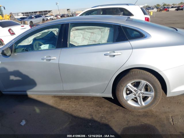 1G1ZB5ST8LF158103 Chevrolet Malibu Fwd Ls