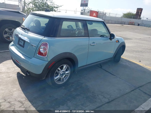 2012 MINI COOPER WMWSU3C57CT540421 Photo 3
