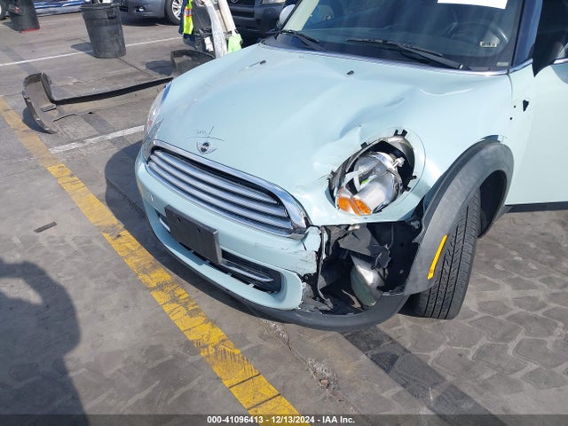 2012 MINI COOPER WMWSU3C57CT540421 Photo 5