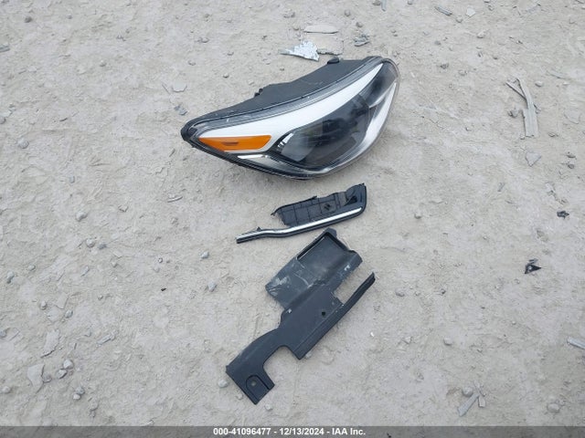 KNDJP3A52H7481013 KIA SOUL +