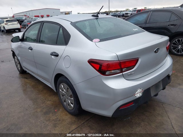 KIA RIO LX 2018 3KPA24AB7JE078578 Image 3