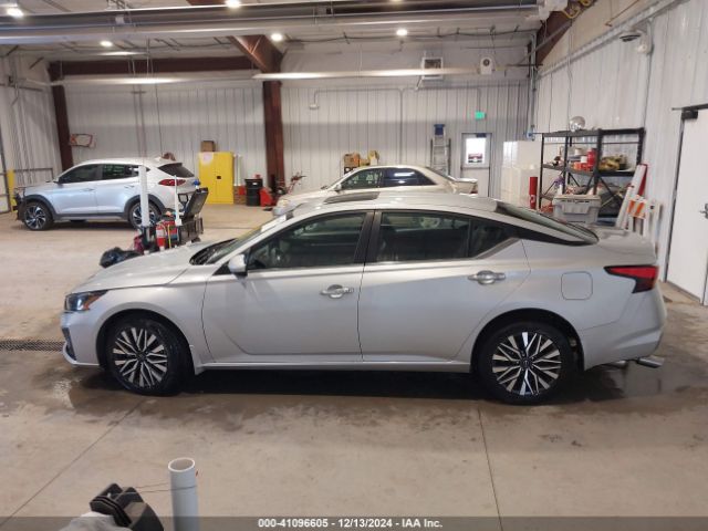 1N4BL4DW7PN328525 Nissan Altima Sv Intelligent Awd