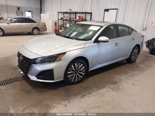 1N4BL4DW7PN328525 Nissan Altima Sv Intelligent Awd