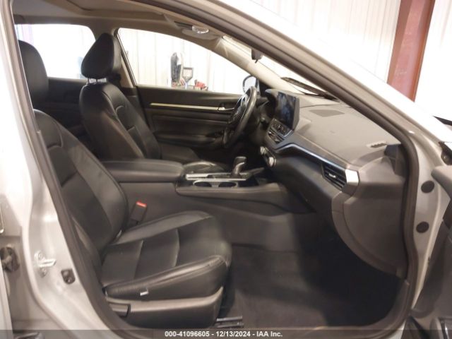 1N4BL4DW7PN328525 Nissan Altima Sv Intelligent Awd