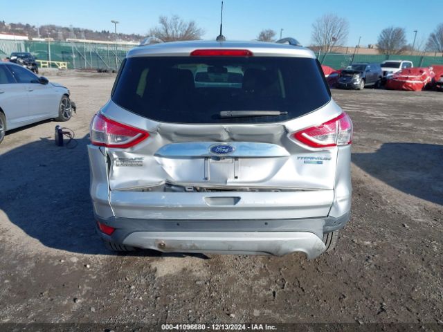 1FMCU9J96EUE05374 Ford Escape Titanium