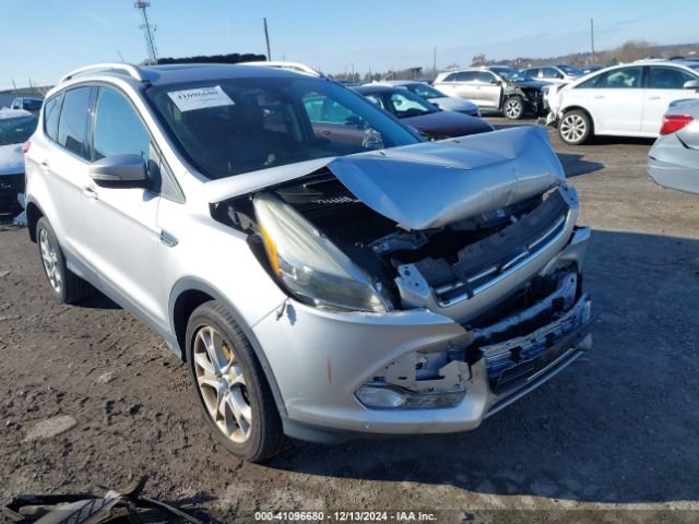 1FMCU9J96EUE05374 Ford Escape Titanium