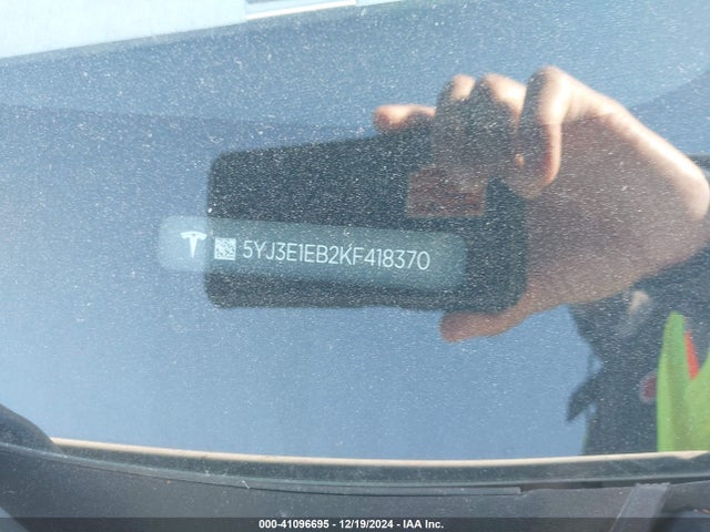 2019 TESLA MODEL 3 5YJ3E1EB2KF418370 Photo 8