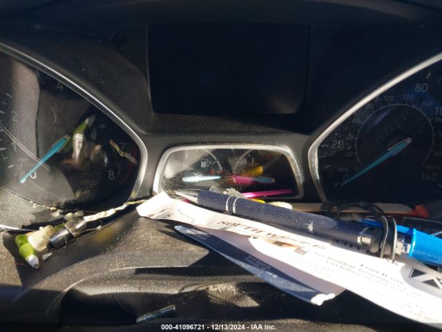 1FMCU9GD0JUA82624 Ford ESCAPE SE