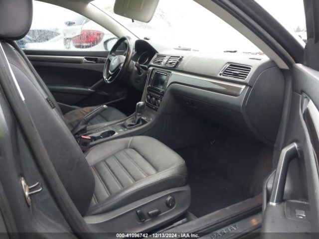 1VWCT7A34HC072428 Volkswagen Passat 1.8t Sel Premium