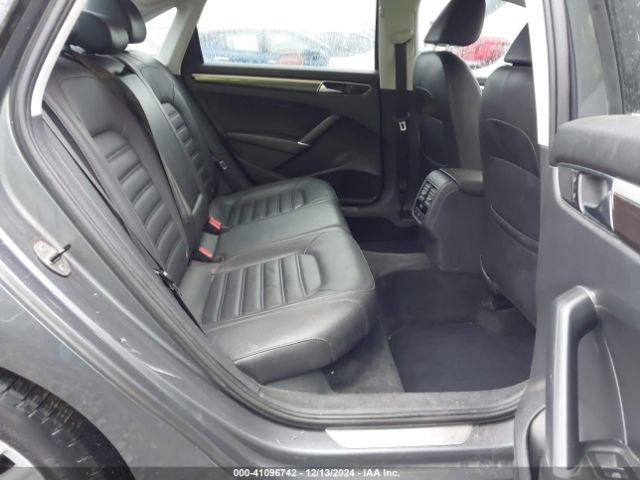1VWCT7A34HC072428 Volkswagen Passat 1.8t Sel Premium