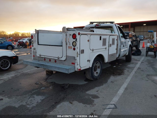 41096781 :رقم المزاد ، 1FDWF34P35EA61687 vin ، 2005 Ford F-350 Chassis Xl/xlt مزاد بيع