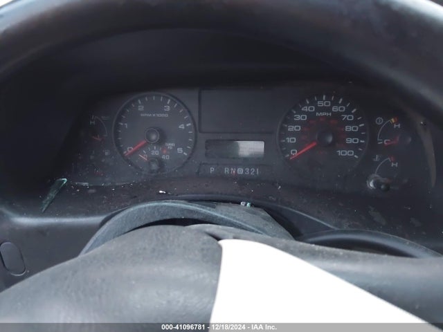 41096781 :رقم المزاد ، 1FDWF34P35EA61687 vin ، 2005 Ford F-350 Chassis Xl/xlt مزاد بيع