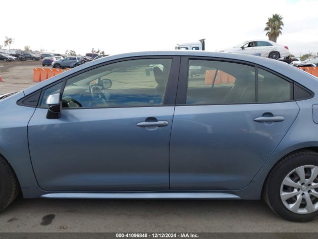 JTDEPRAE3LJ004428 Toyota COROLLA LE