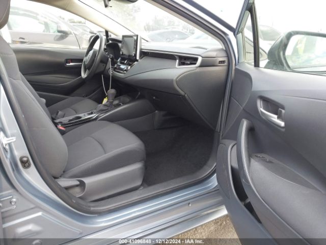 JTDEPRAE3LJ004428 Toyota COROLLA LE