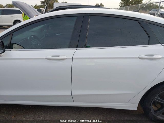 3FA6P0H71GR279675 Ford FUSION SE