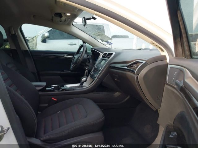 3FA6P0H71GR279675 Ford FUSION SE