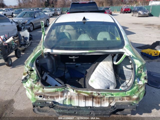 5NPEG4JA1NH145851 Hyundai SONATA SE