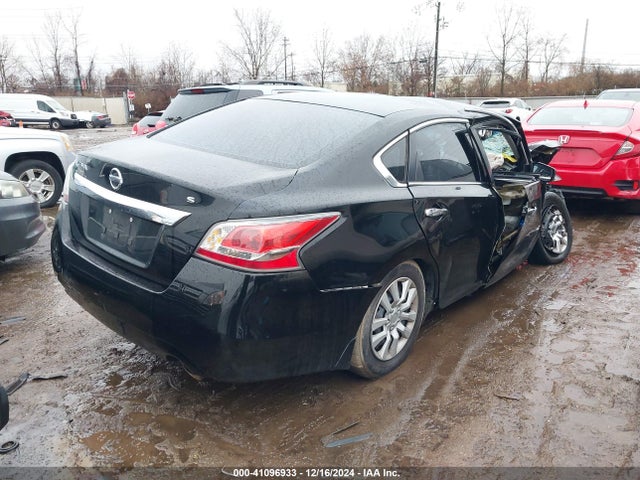 1N4AL3AP3FC581435 Nissan Altima 2.5 S