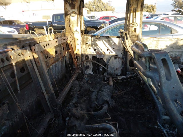 1GCRCREC7HZ168702 Chevrolet Silverado 1500 1lt