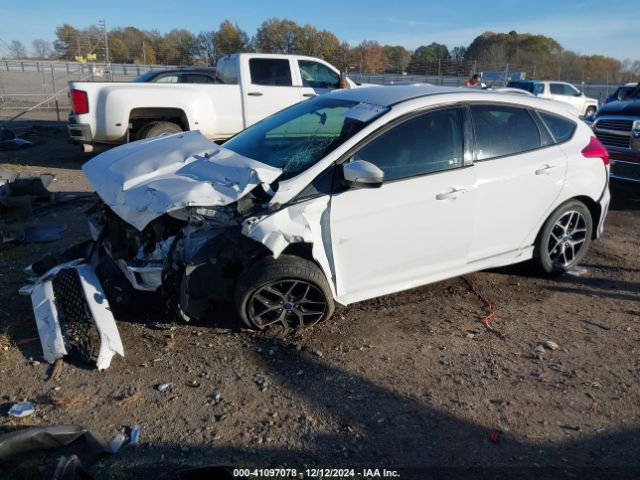 1FADP3K24GL387289 Ford FOCUS SE