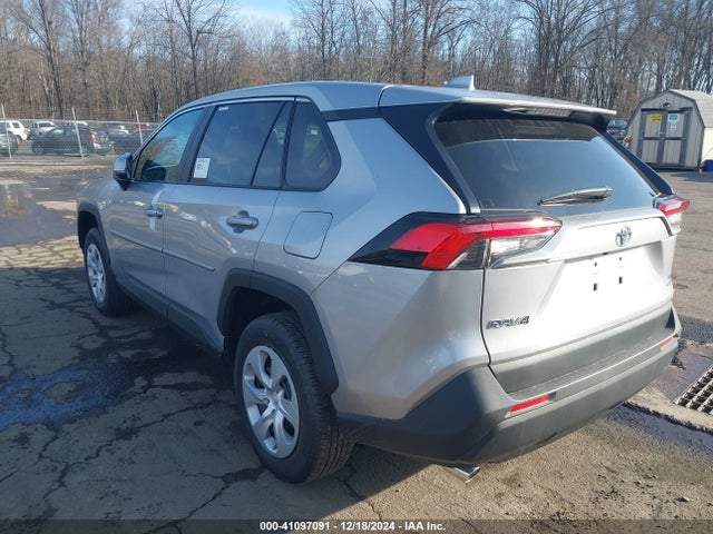 Toyota RAV4 LE 2024 2T3G1RFV3RC463943 Image 3