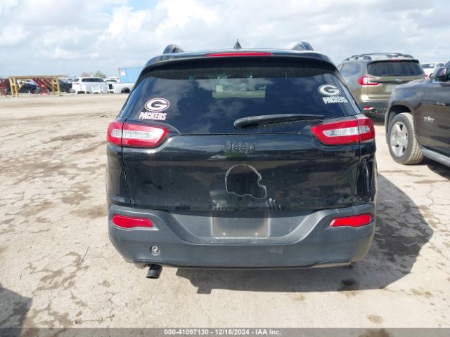 1C4PJLAB4HW577149 Jeep Cherokee Altitude Fwd
